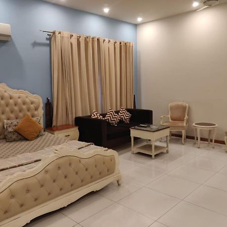 Zaib Guest House E-11 איסלמאבד מראה חיצוני תמונה