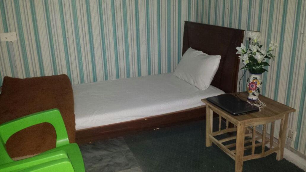 Zaib Guest House E-11 איסלמאבד מראה חיצוני תמונה