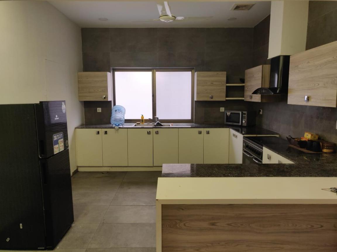Zaib Guest House E-11 איסלמאבד מראה חיצוני תמונה