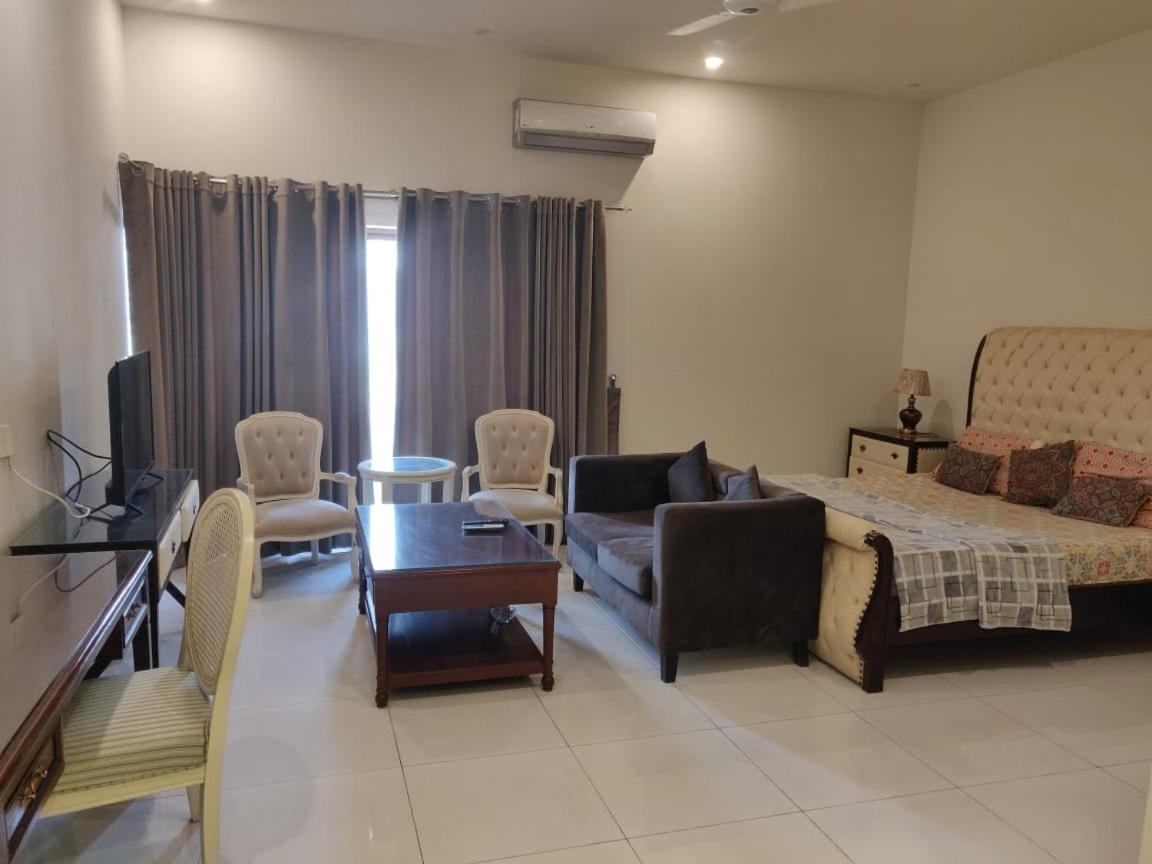 Zaib Guest House E-11 איסלמאבד מראה חיצוני תמונה