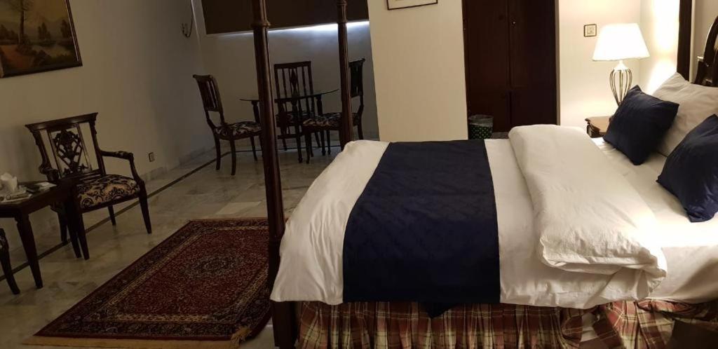 Zaib Guest House E-11 איסלמאבד מראה חיצוני תמונה